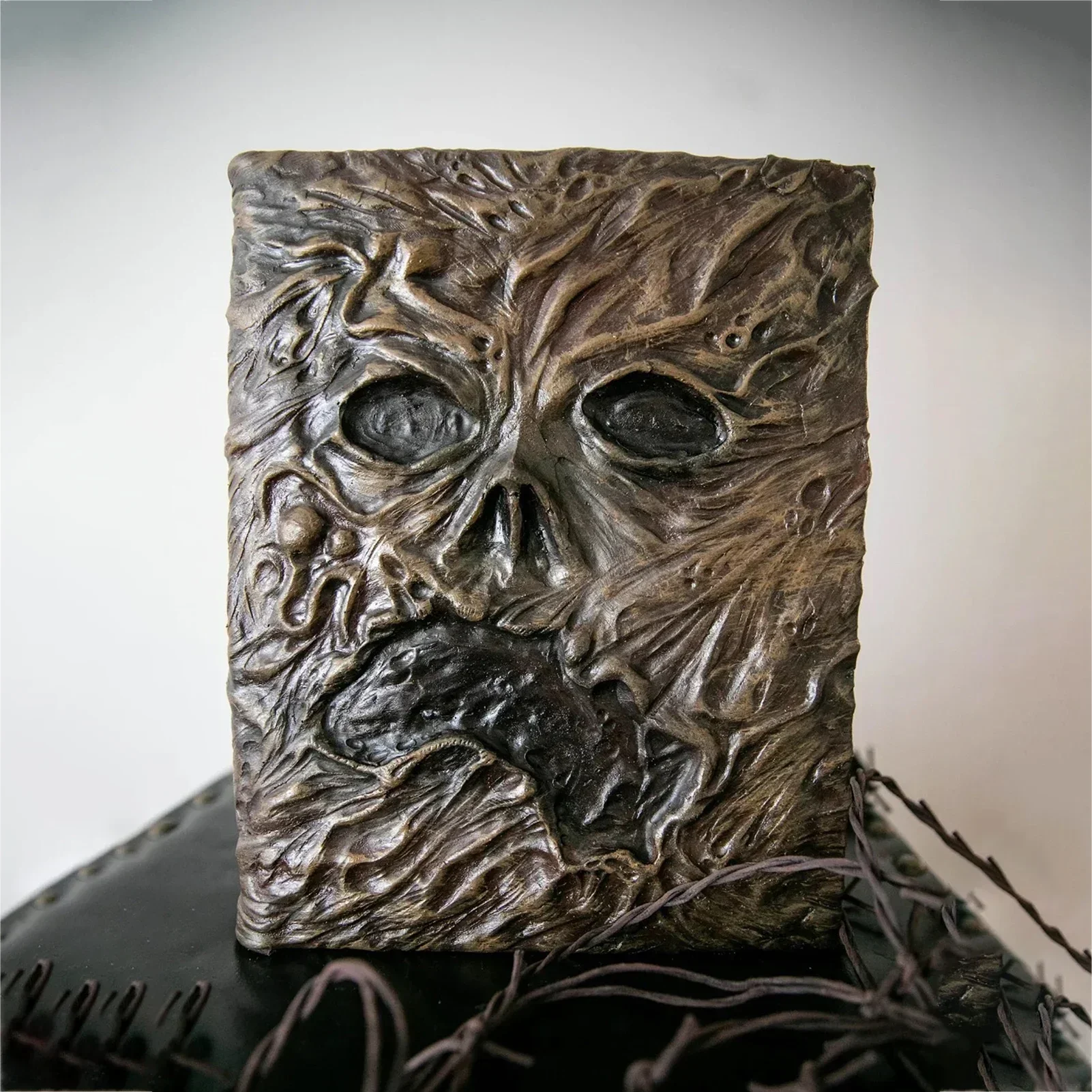 Vintage Necronomicon - Dark Ma - Vintage Collectible Books 评论和价格